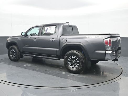 Used 2021 Toyota Tacoma TRD Off-Road image 4