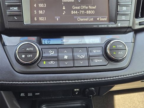 Used 2017 Toyota RAV4 XLE image 22