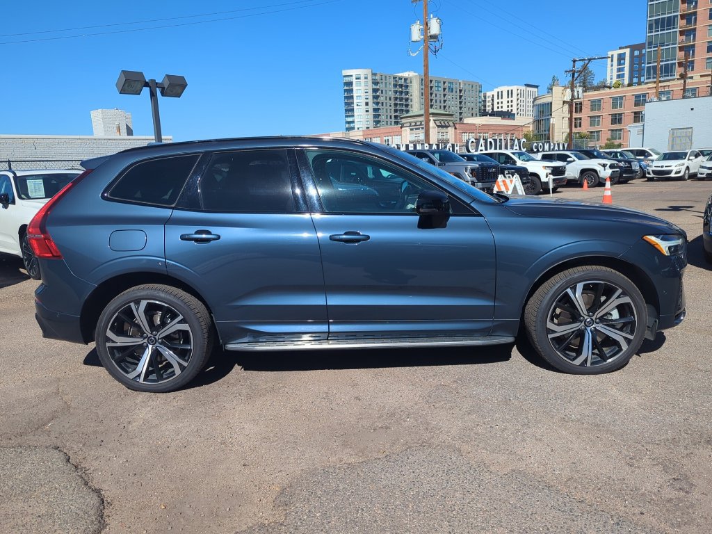 Used 2024 Volvo XC60 T8 Ultimate w/ Protection Package Premier AWD/4WD image 8