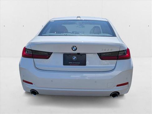 Used 2025 BMW 330i Sedan image 7