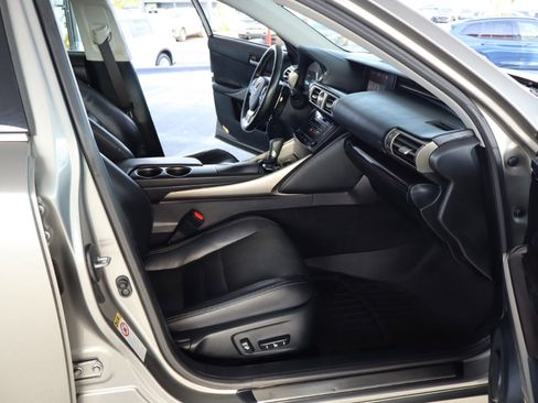 Used 2014 Lexus IS 250 AWD image 36