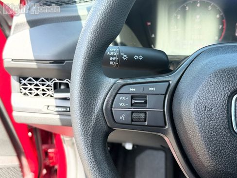 Certified 2025 Honda Accord SE image 22