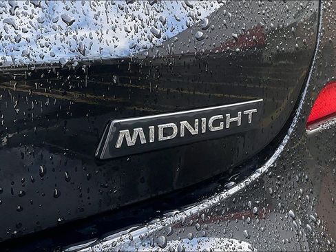 Used 2024 Nissan Murano SV w/ SV Midnight Edition Package image 8