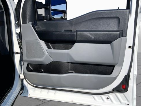 Used 2025 Ford F250 XL AWD/4WD image 23