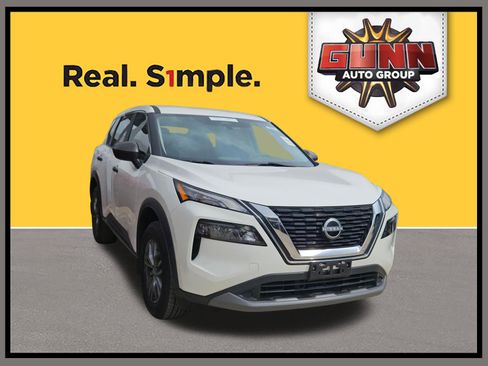 Used 2023 Nissan Rogue S image 1