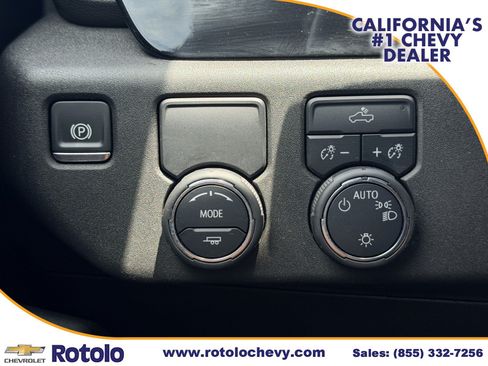Used 2025 Chevrolet Silverado 1500 LT RWD image 26