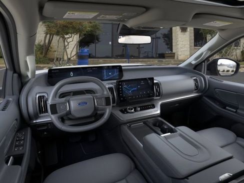 New 2025 Ford Expedition Active RWD image 9