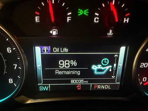 Used 2018 Chevrolet Equinox Premier FWD image 36