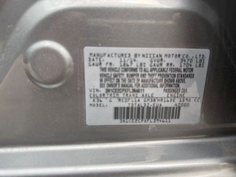 Used 2015 Nissan Versa Note SV FWD image 24