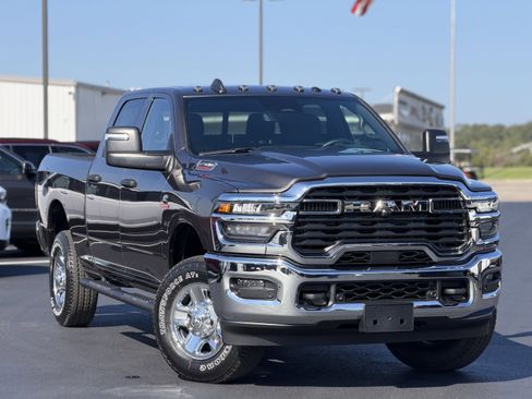 New 2026 RAM 2500 Tradesman AWD/4WD image 3