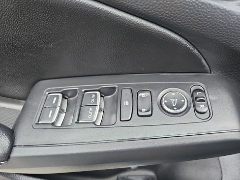 Used 2023 Honda Civic EX-L image 29