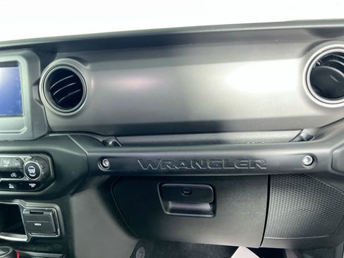 Used 2023 Jeep Wrangler Sport image 31