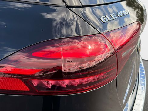 Used 2025 Mercedes-Benz GLE 450e GLE 450e image 16
