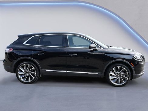 Certified 2023 Lincoln Nautilus Reserve w/ Equipment Group 201A AWD/4WD image 9