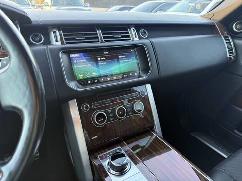 Used 2017 Land Rover Range Rover Supercharged AWD/4WD image 22
