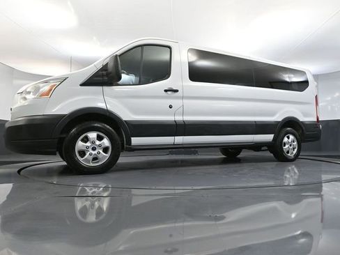 Used 2017 Ford Transit 350 XLT RWD image 52
