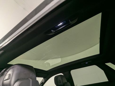 Used 2024 Cadillac Lyriq Luxury w/ LPO, Floor Liner Package image 20