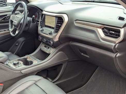 Used 2021 GMC Acadia Denali w/ Denali Technology Package image 30