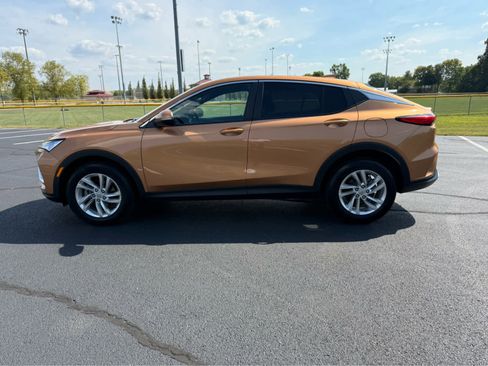 Used 2024 Buick Envista Preferred w/ Convenience I Package image 3