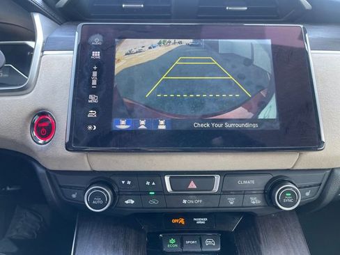 Used 2018 Honda Clarity Touring image 17