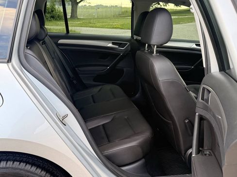 Used 2015 Volkswagen Golf S FWD image 20