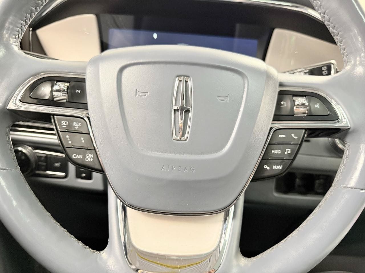 Used 2018 Lincoln Navigator Black Label AWD/4WD image 15