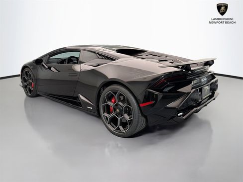 Used 2024 Lamborghini Huracan Tecnica RWD image 32