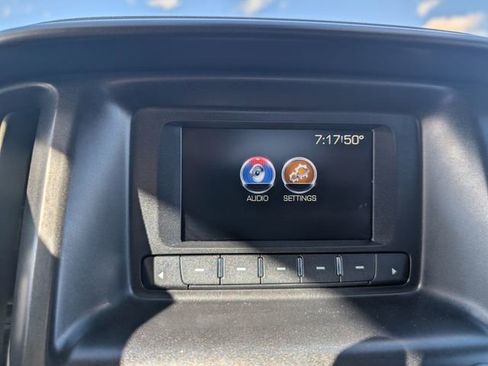 Used 2015 GMC Canyon W/T image 11