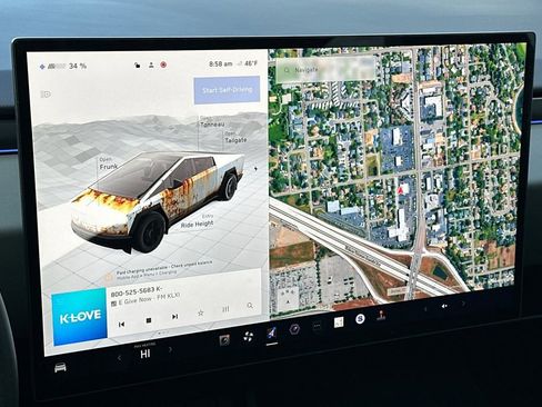 Used 2025 Tesla Cybertruck AWD Crew Cab image 19