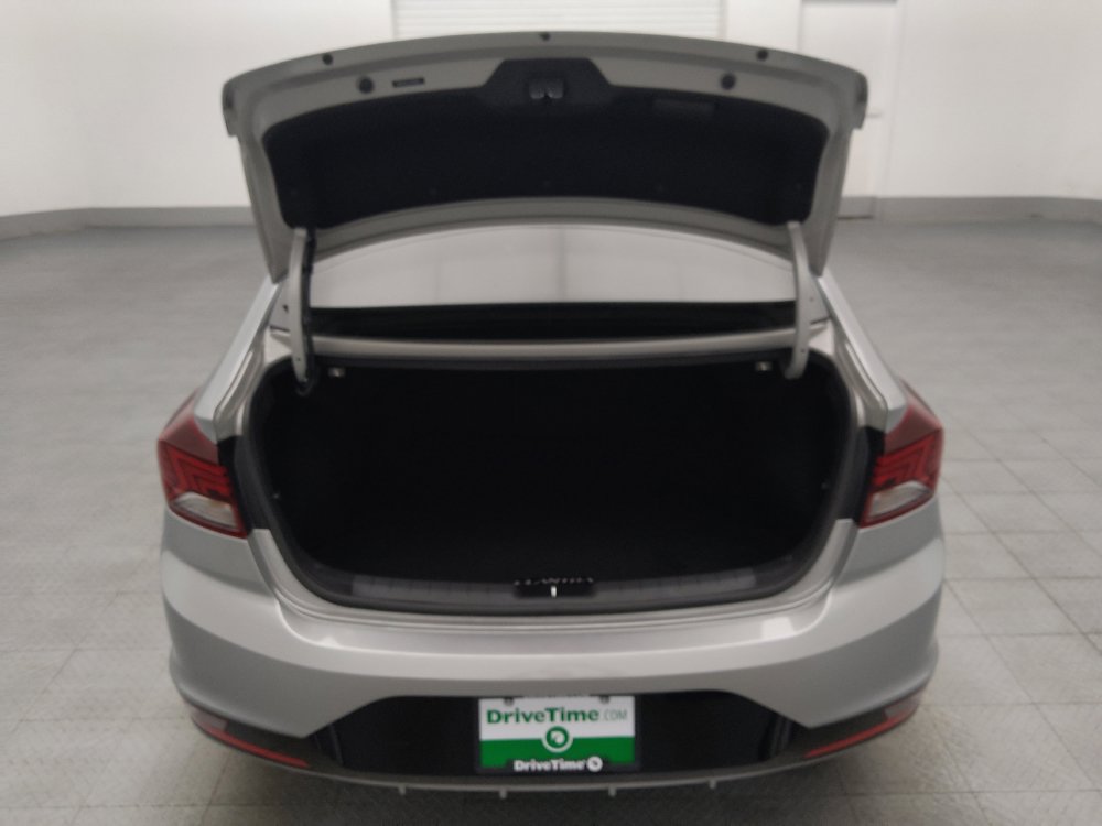 Used 2020 Hyundai Elantra Limited FWD image 29