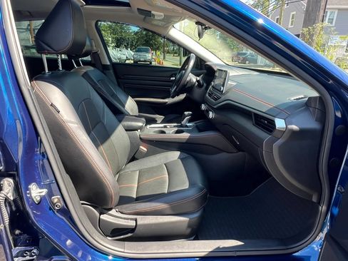 Used 2020 Nissan Altima 2.5 SR w/ Premium Package FWD image 30