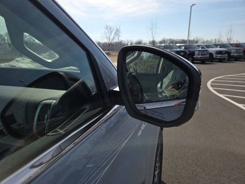 Used 2025 Ford Expedition Active image 6