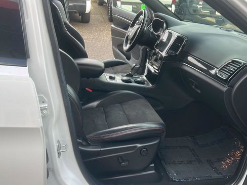 Used 2021 Jeep Grand Cherokee Trailhawk image 32