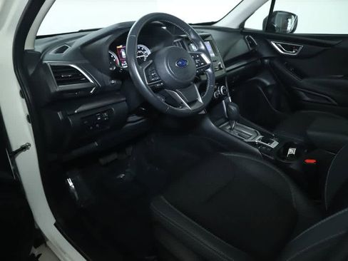 Used 2019 Subaru Forester Premium image 18