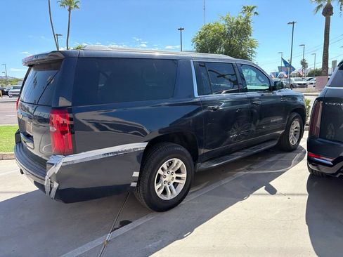 Used 2018 Chevrolet Suburban LS w/ Max Trailering Package RWD image 8