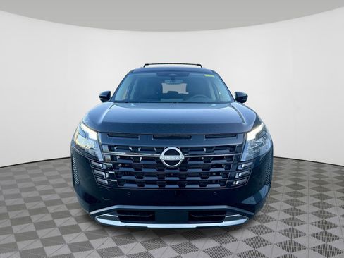 New 2026 Nissan Pathfinder SL image 12