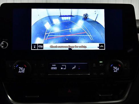 Used 2025 Toyota Grand Highlander AWD Hybrid image 24