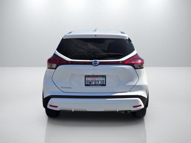Used 2024 Nissan Kicks S FWD image 5