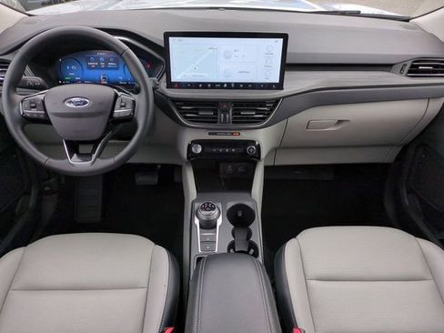 Used 2025 Ford Escape Platinum image 15