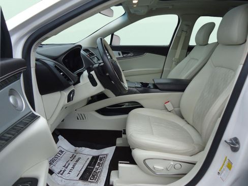 Used 2019 Lincoln Nautilus Black Label image 26