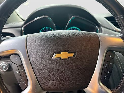 Used 2017 Chevrolet Traverse LT image 13