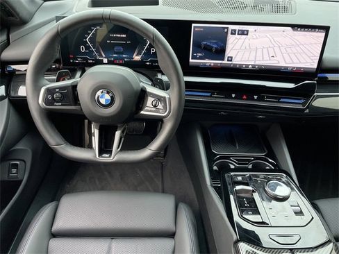 Used 2024 BMW 530i w/ M Sport Package image 11