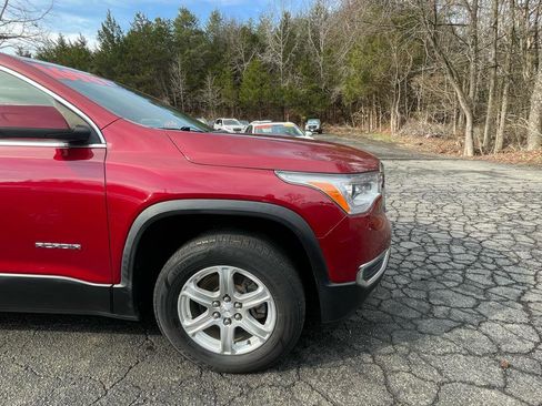 Used 2019 GMC Acadia SLE image 12