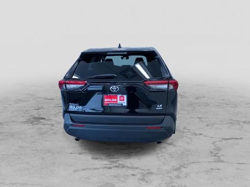 Used 2023 Toyota RAV4 LE AWD/4WD image 9