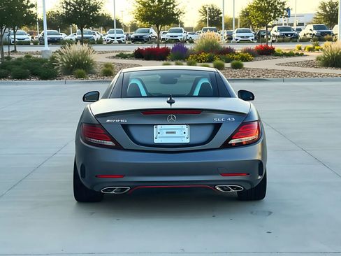 Used 2018 Mercedes-Benz SLC 43 AMG image 6