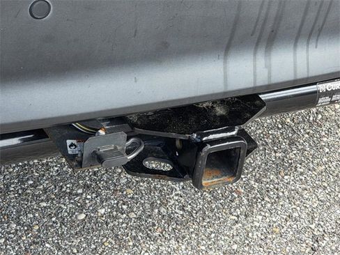 Used 2022 Toyota Sienna XLE image 32