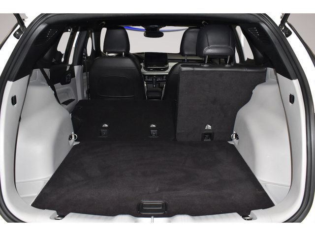 Certified 2024 Jeep Compass Latitude AWD/4WD image 26