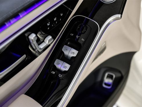 Used 2023 Mercedes-Benz S 500 S 500 image 46