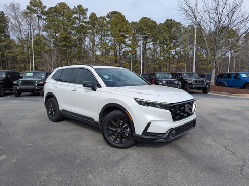 Used 2025 Honda CR-V Sport image 3