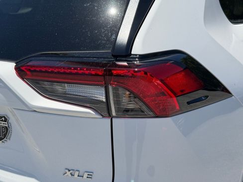 Used 2024 Toyota RAV4 XLE w/ Convenience Package FWD image 45